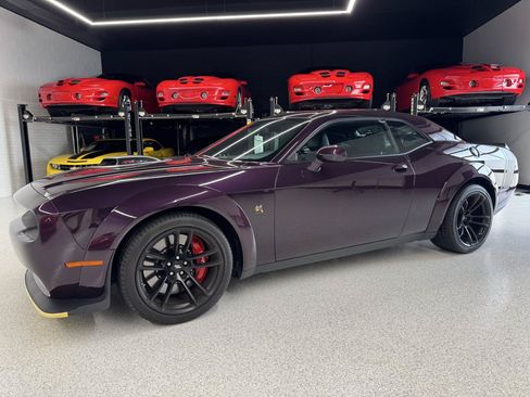 Used 2021 Dodge Challenger R/T Scat Pack RWD image 4