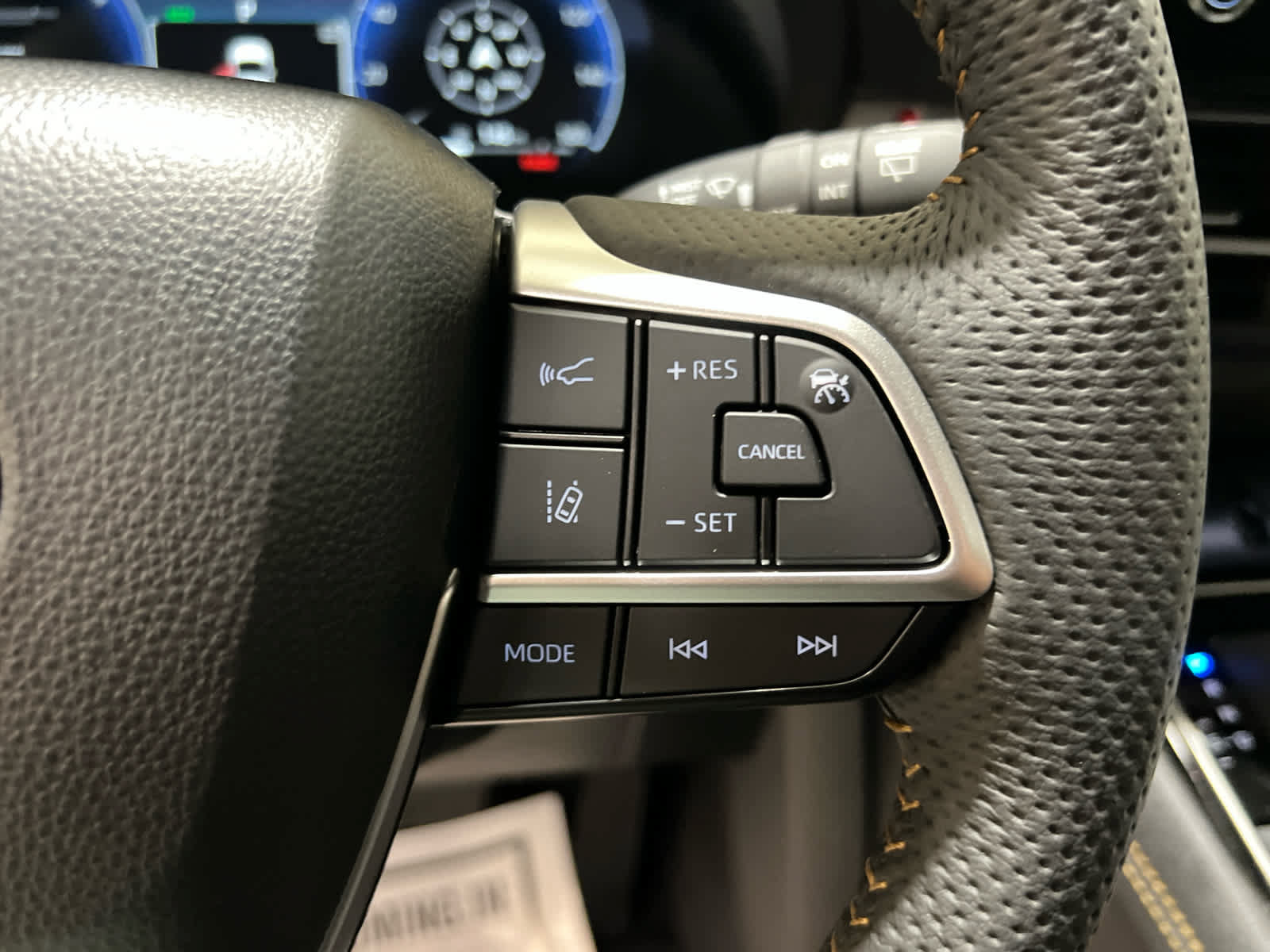 New 2026 Toyota Sienna XLE Woodland Edition AWD/4WD image 20
