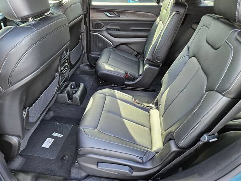 New 2026 Jeep Grand Cherokee L Limited AWD/4WD image 14