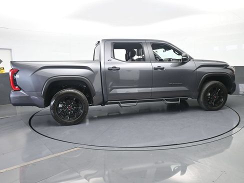 Used 2025 Toyota Tundra SR5 w/ SR5 Convenience Package AWD/4WD image 7