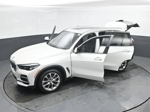 Used 2023 BMW X5 xDrive40i w/ Premium Package AWD/4WD image 55