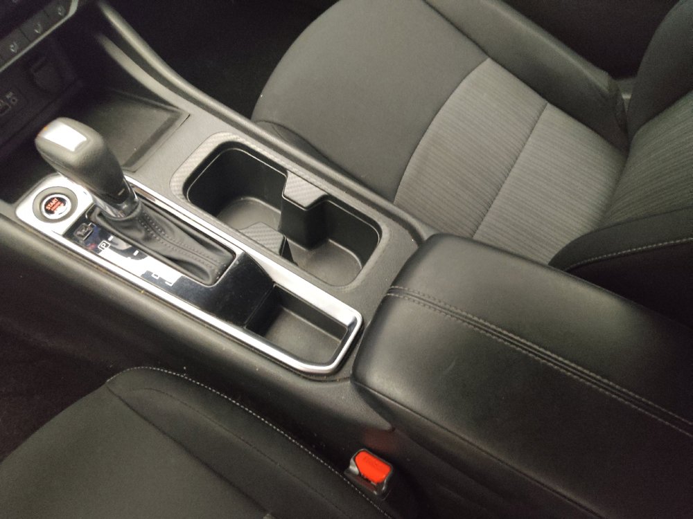 Used 2024 Nissan Sentra SV FWD image 26