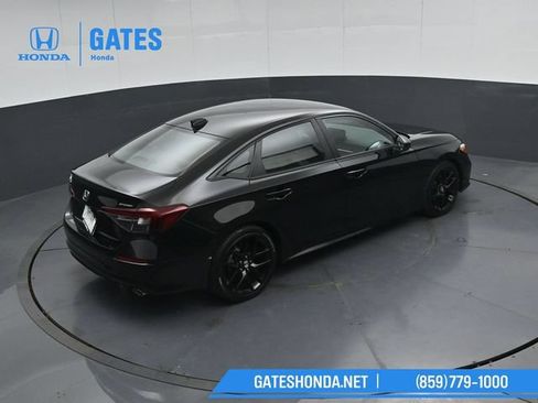 Used 2025 Honda Civic Sport image 41