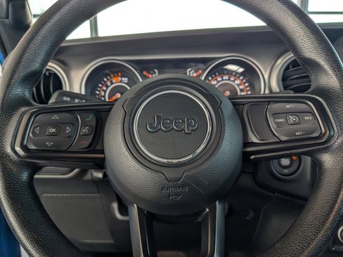 Used 2021 Jeep Wrangler Unlimited Sport AWD/4WD image 19