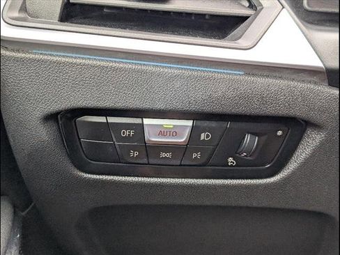 Used 2023 BMW 330e image 26