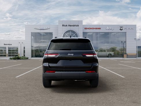 New 2026 Jeep Grand Cherokee L Limited AWD/4WD image 8
