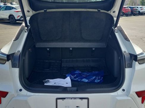 New 2026 Buick Envista Avenir image 8