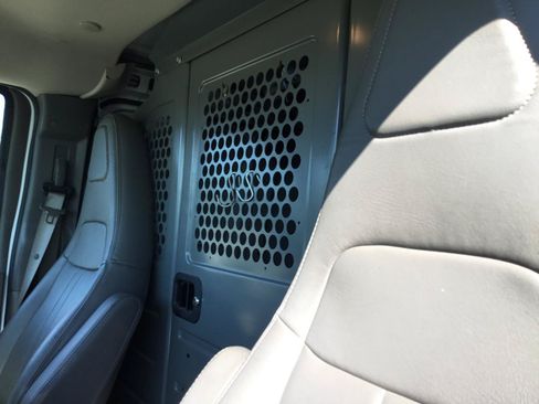 Used 2020 Chevrolet Express 2500 w/ Communications Package RWD image 17