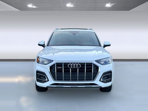 Used 2023 Audi Q5 2.0T Premium w/ Convenience Package AWD/4WD image 6