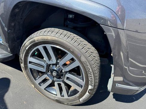 Used 2016 Toyota 4Runner Limited AWD/4WD image 5