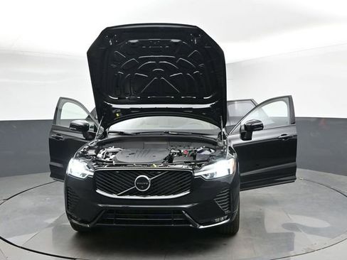 New 2026 Volvo XC60 B5 Plus w/ Protection Package Premier AWD/4WD image 55