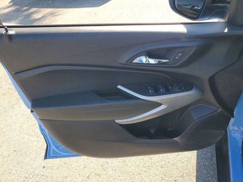 Used 2024 Chevrolet Trax RS w/ Driver Confidence Package FWD image 13