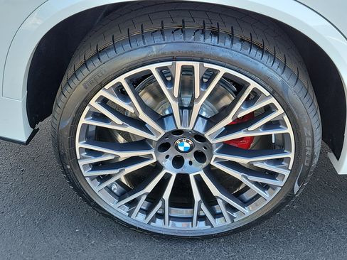 New 2026 BMW X5 xDrive40i w/ Executive Package image 5