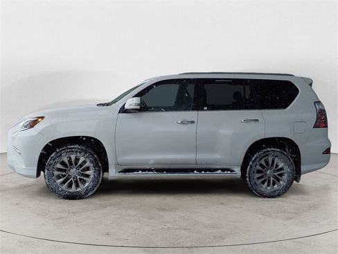 Used 2021 Lexus GX 460 Premium image 2