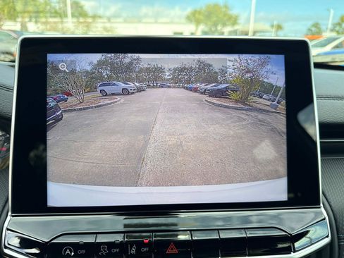 New 2026 Jeep Compass Latitude image 21