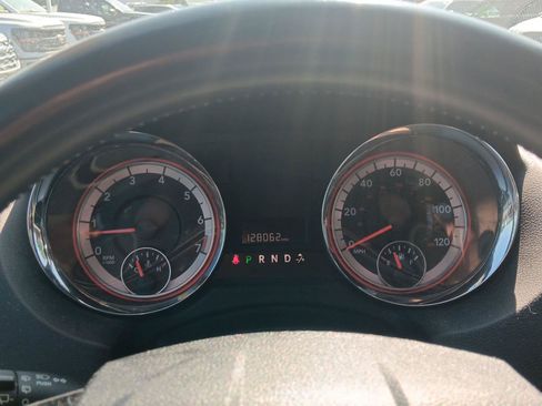 Used 2018 Dodge Grand Caravan SXT FWD image 18