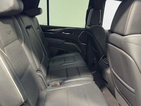 Used 2022 Cadillac Escalade Sport image 17