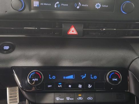 Certified 2025 Hyundai Elantra Sport FWD image 27