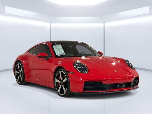 Certified 2025 Porsche 911 Carrera S RWD image 3