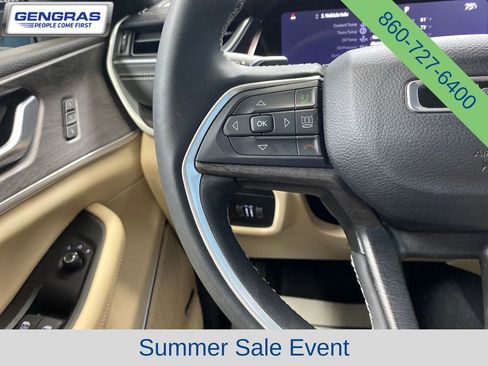 Used 2024 Jeep Grand Cherokee L Limited AWD/4WD image 20