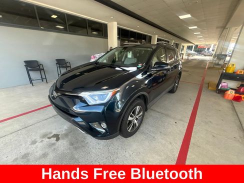 Used 2017 Toyota RAV4 XLE FWD image 6