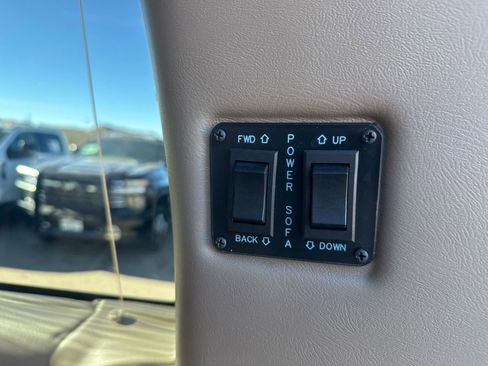 Used 2016 Chevrolet Express 2500 image 28