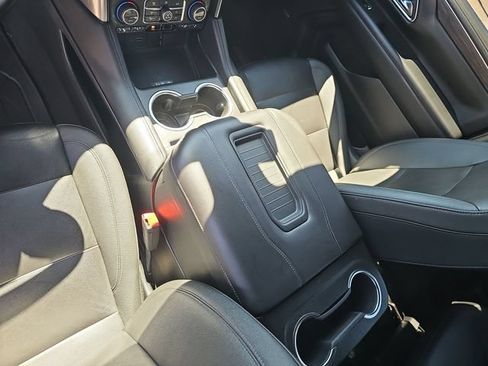 Used 2022 Chevrolet Suburban Z71 w/ Luxury Package AWD/4WD image 25