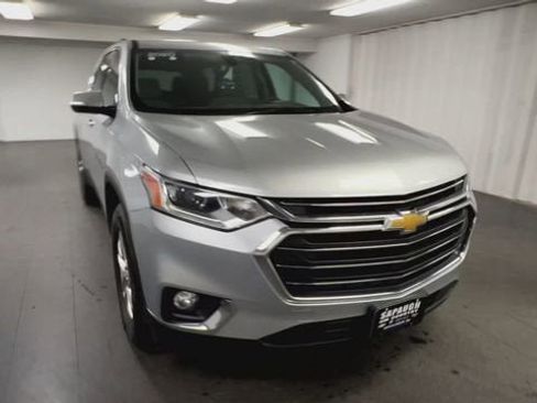 Certified 2020 Chevrolet Traverse LT FWD image 3