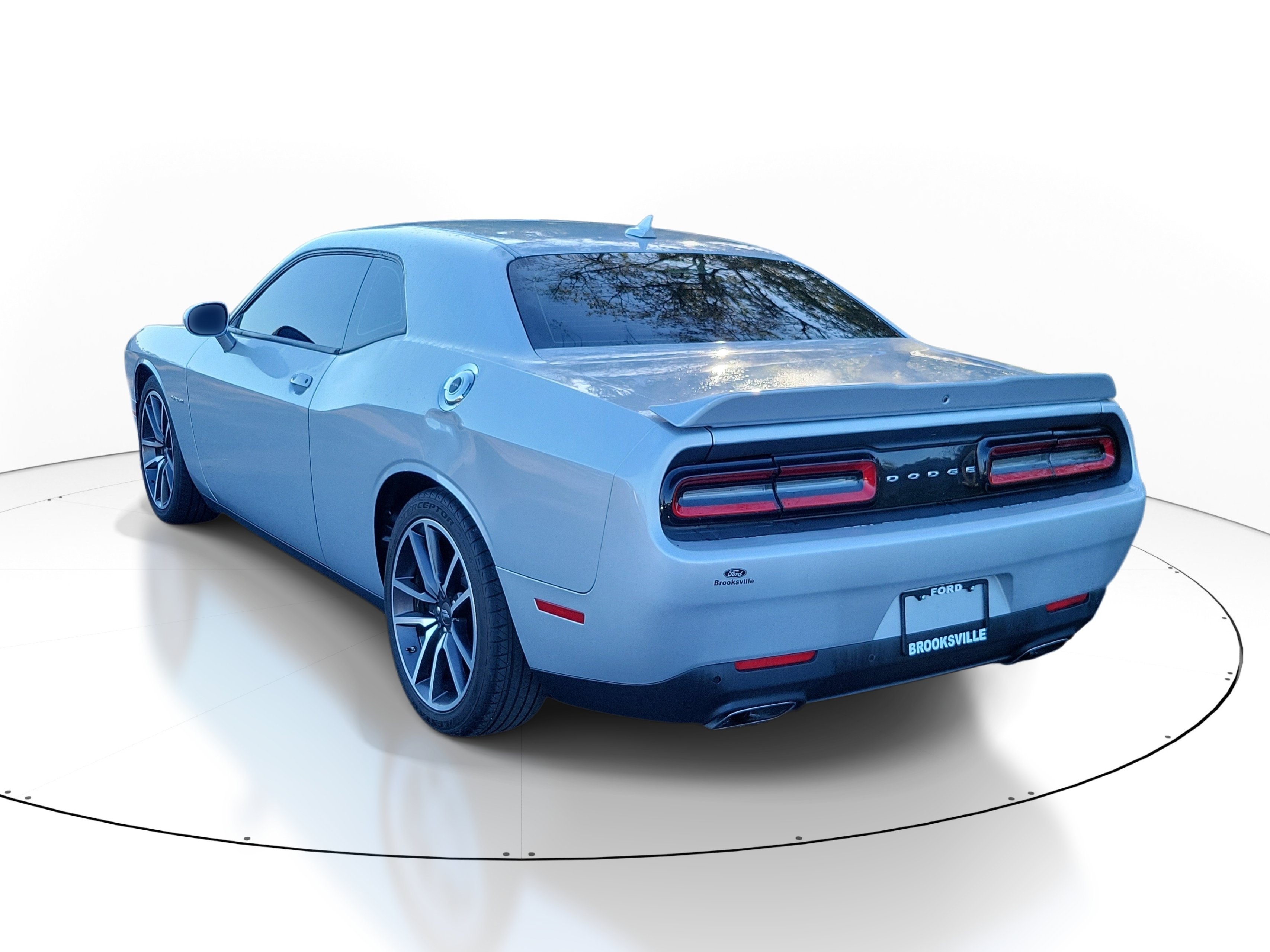 Used 2022 Dodge Challenger R/T w/ Plus Package RWD image 4