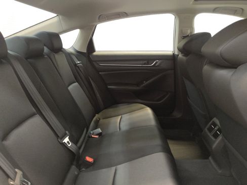 Used 2019 Honda Accord EX image 19