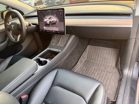 Used 2023 Tesla Model Y Long Range image 14