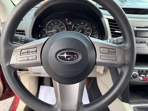 Used 2011 Subaru Outback 2.5i AWD/4WD image 24