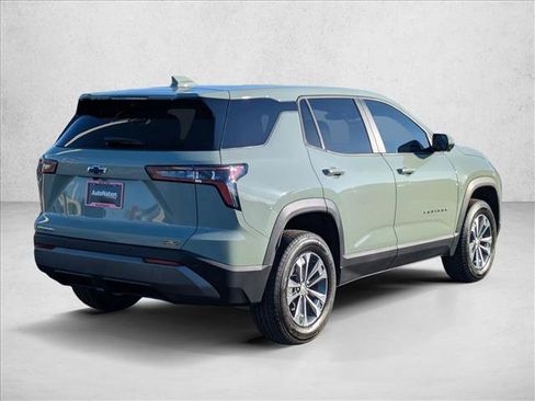 New 2026 Chevrolet Equinox LT w/ Safety and Technology Package image 2