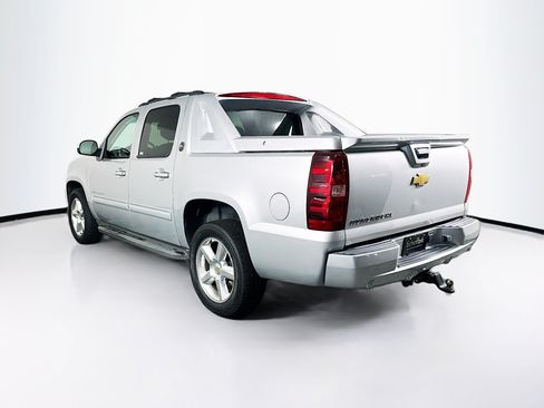 Used 2013 Chevrolet Avalanche LT w/ All-Star Edition RWD image 5