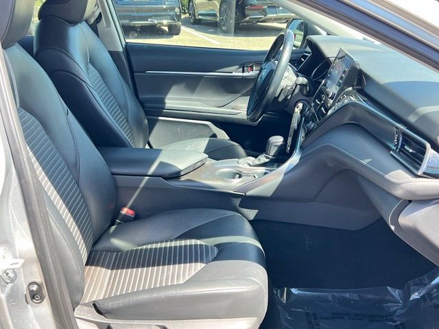 Used 2021 Toyota Camry SE FWD image 16