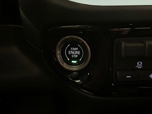 Certified 2024 Chevrolet Silverado 1500 LT Trail Boss w/ Convenience Package II image 15