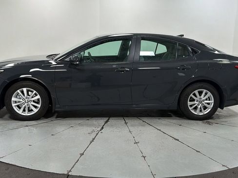 Used 2026 Toyota Camry LE image 8
