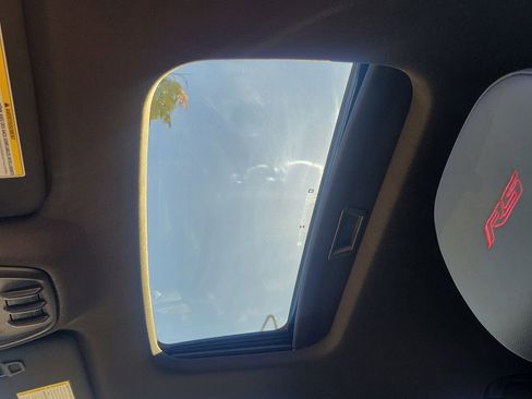 New 2026 Chevrolet Trax RS w/ Sunroof Package FWD image 32