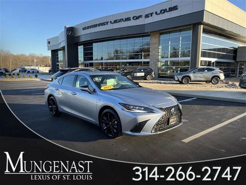 Certified 2025 Lexus ES 300h 300h image 1