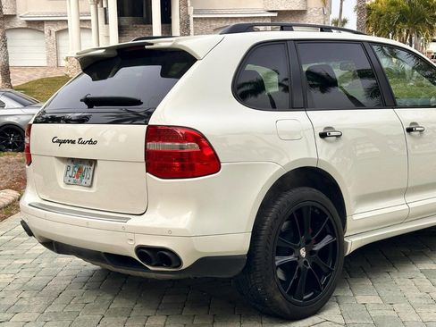 Used 2008 Porsche Cayenne Turbo image 6