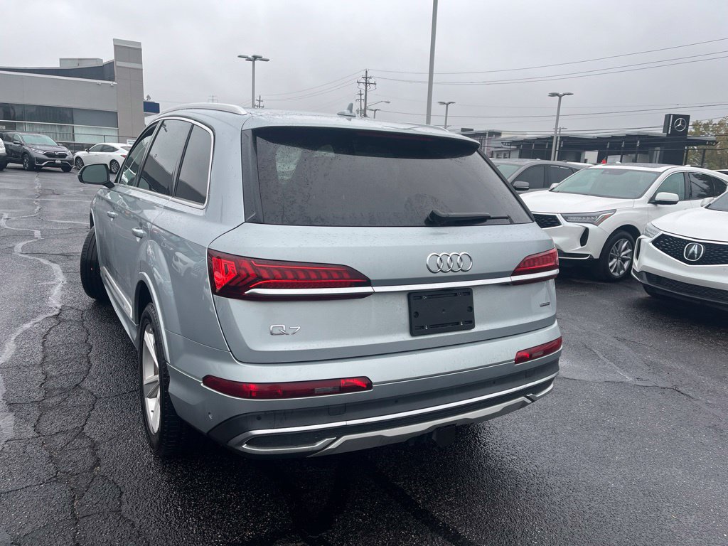 Used 2023 Audi Q7 2.0T Premium Plus w/ Premium Plus Package AWD/4WD image 3