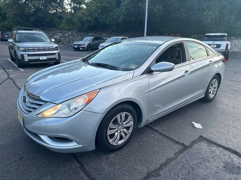 Used 2011 Hyundai Sonata GLS FWD image 3