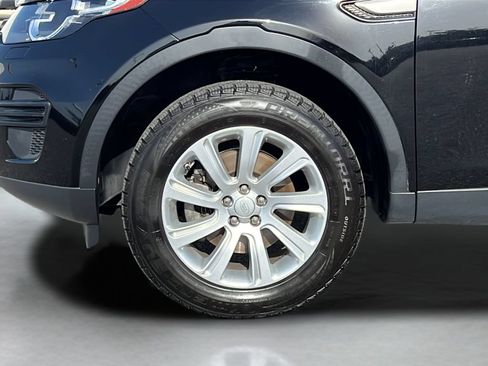 Used 2019 Land Rover Discovery Sport SE AWD/4WD image 24