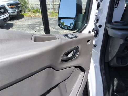 New 2026 Ford Transit 150 Low Roof w/ Load Area Protection Package RWD image 11