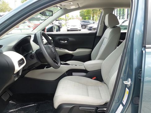 Used 2025 Honda HR-V LX image 23