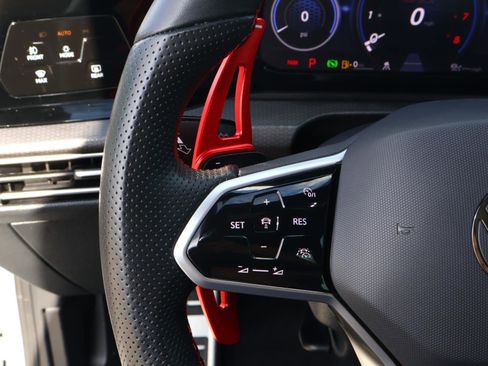 Used 2024 Volkswagen GTI SE w/ MDO Package image 24