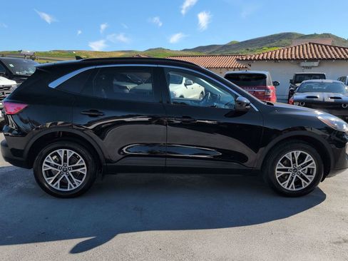 Used 2022 Ford Escape SEL image 4