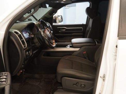 Used 2020 RAM 1500 Big Horn AWD/4WD image 4