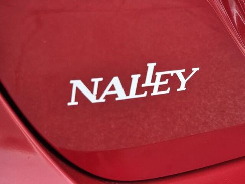 Used 2022 Toyota Camry SE image 31