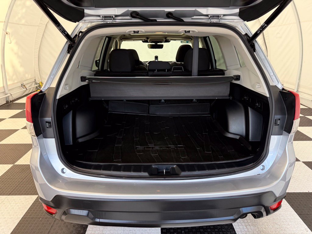 Used 2022 Subaru Forester Premium AWD/4WD image 4